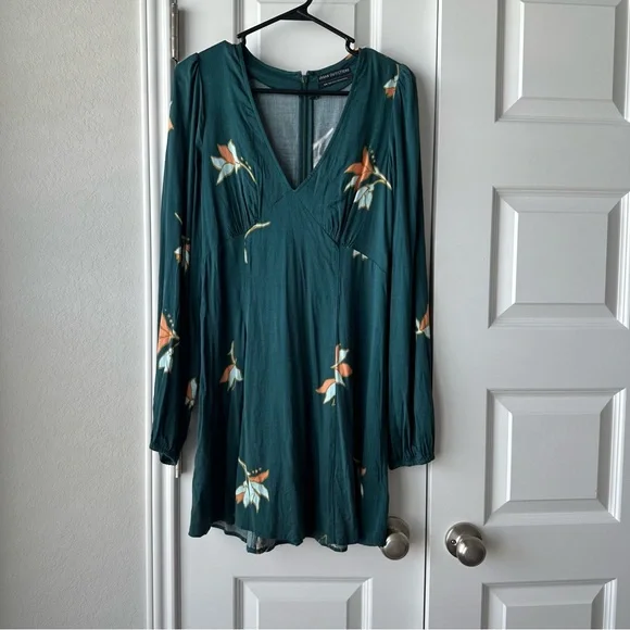 Urban Outfitters (UO) Isabel Empire Waist Mini Dress Green Floral - Picture 4 of 6
